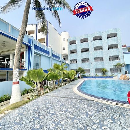 Hotel V-I Near Sea , Puri Private-Park -Gym-Spa Fully-Airconditioned-Hotel Lift-And-Parking-Facilities Breakfast-Included Bagian luar foto