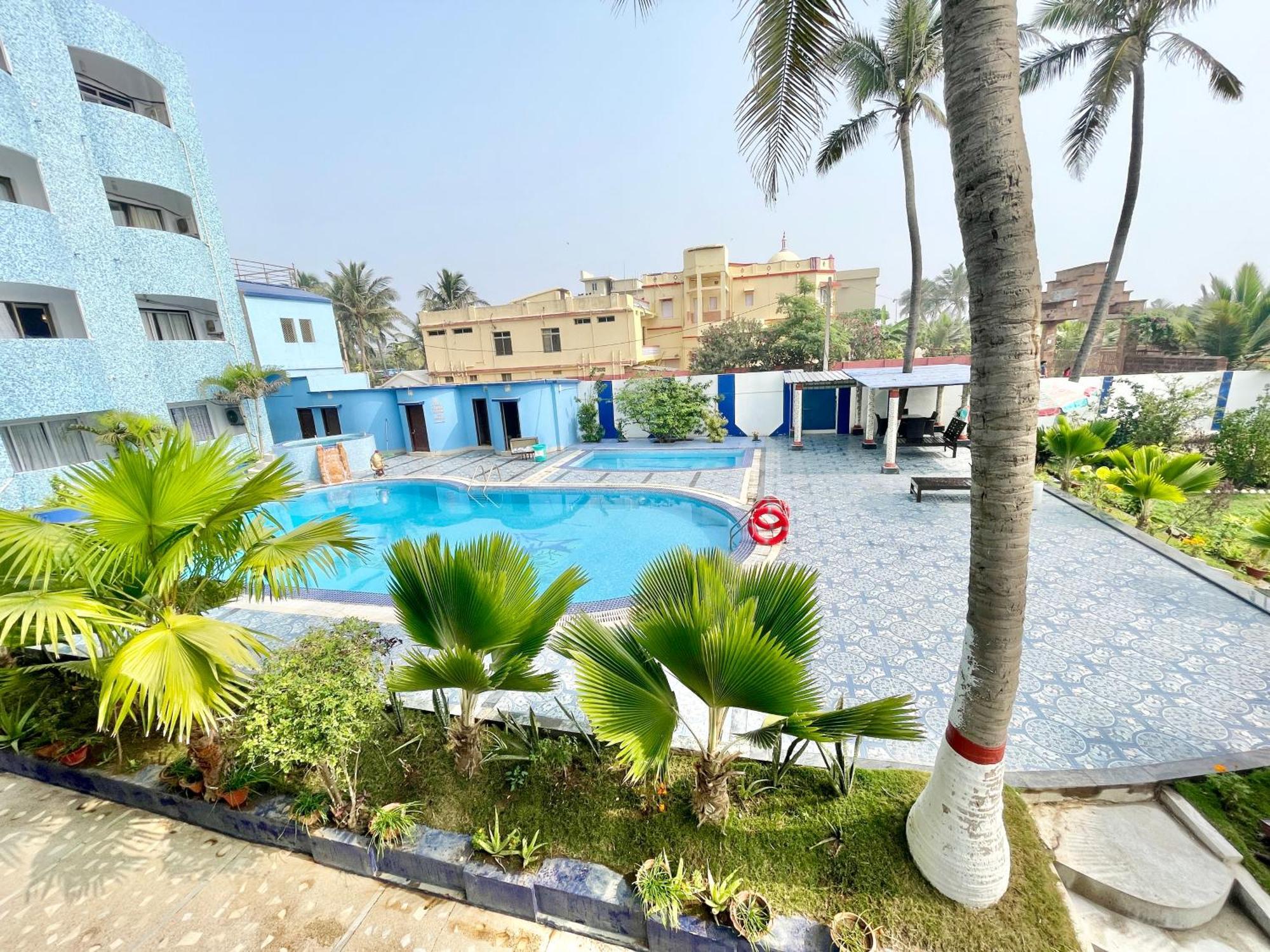 Hotel V-I Near Sea , Puri Private-Park -Gym-Spa Fully-Airconditioned-Hotel Lift-And-Parking-Facilities Breakfast-Included Bagian luar foto