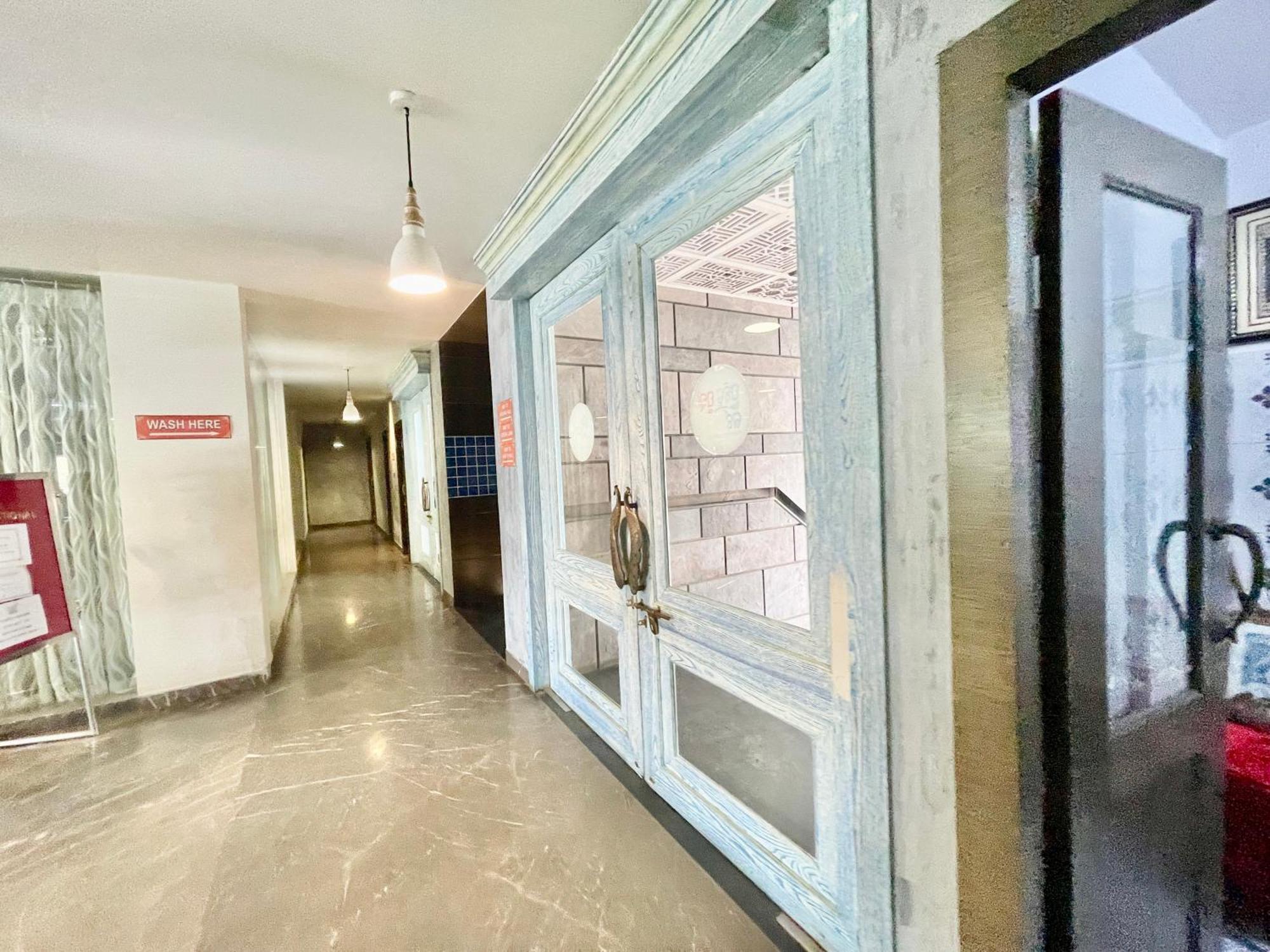 Hotel V-I Near Sea , Puri Private-Park -Gym-Spa Fully-Airconditioned-Hotel Lift-And-Parking-Facilities Breakfast-Included Bagian luar foto