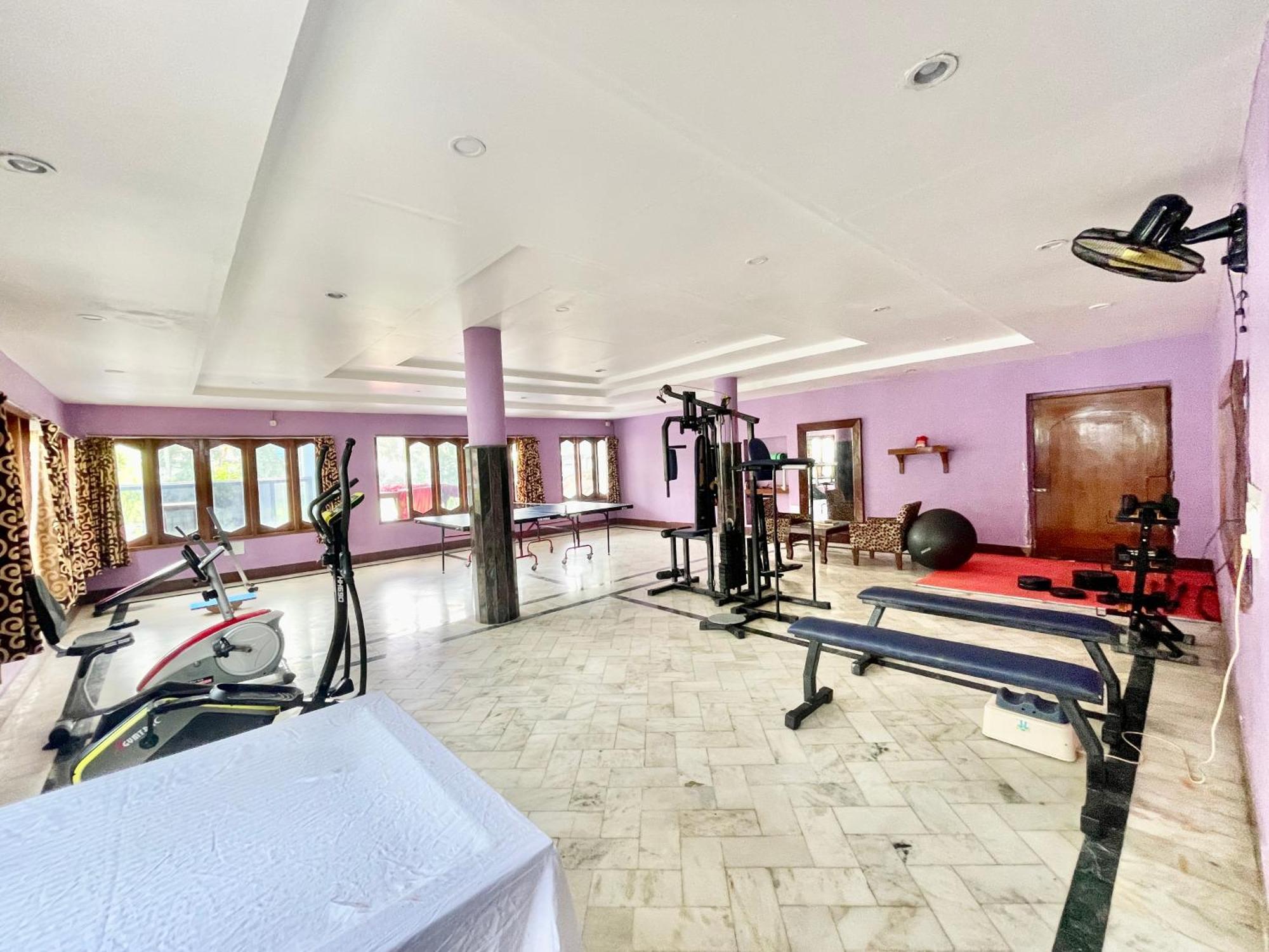 Hotel V-I Near Sea , Puri Private-Park -Gym-Spa Fully-Airconditioned-Hotel Lift-And-Parking-Facilities Breakfast-Included Bagian luar foto