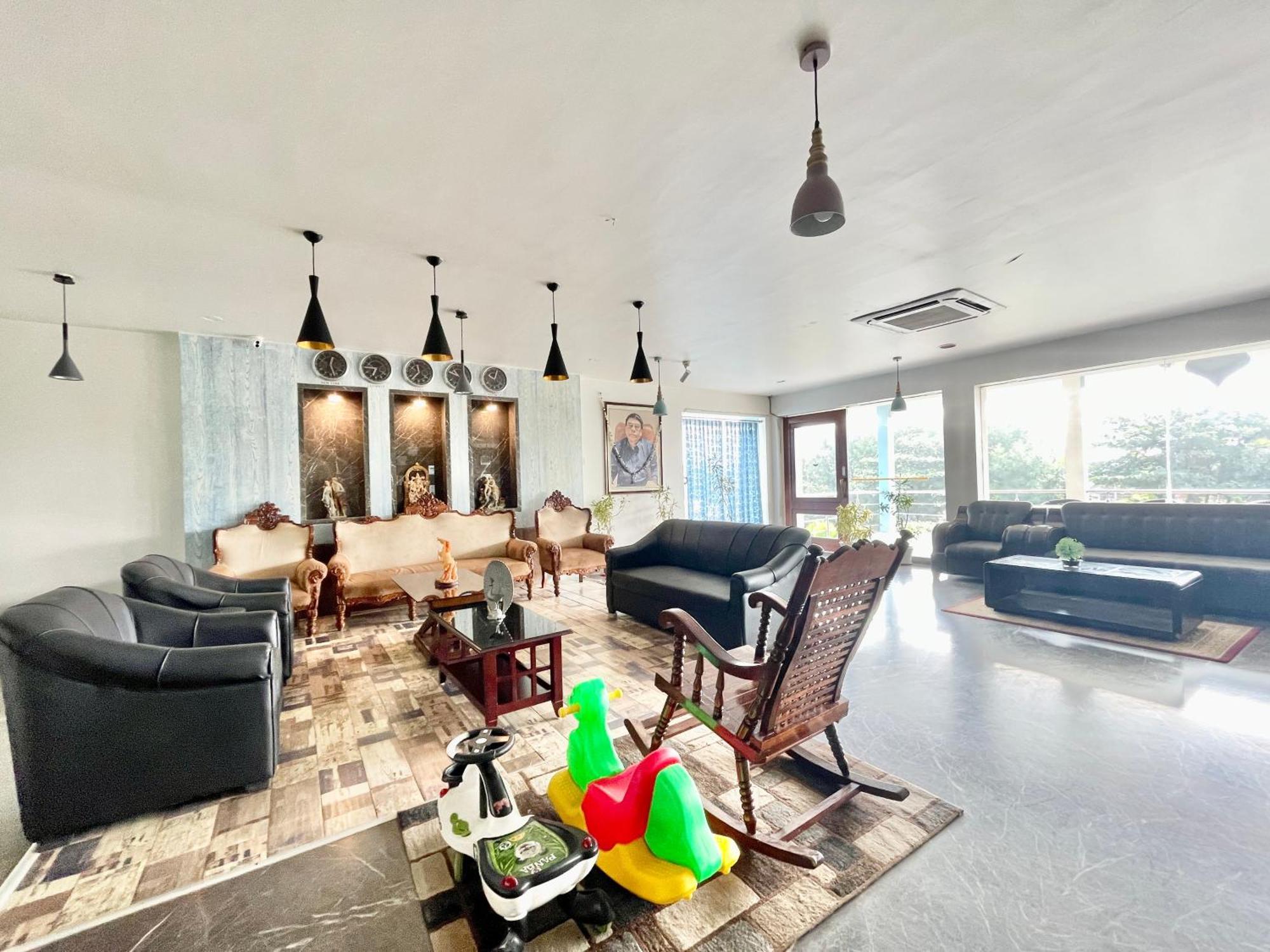Hotel V-I Near Sea , Puri Private-Park -Gym-Spa Fully-Airconditioned-Hotel Lift-And-Parking-Facilities Breakfast-Included Bagian luar foto