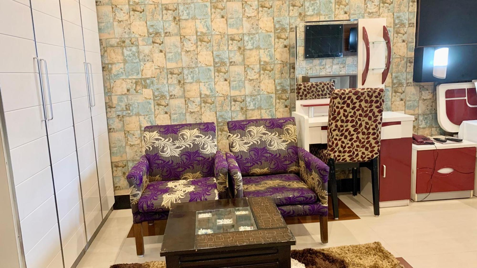 Hotel V-I Near Sea , Puri Private-Park -Gym-Spa Fully-Airconditioned-Hotel Lift-And-Parking-Facilities Breakfast-Included Bagian luar foto